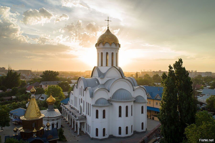 Храм Христа Спасителя в Алмате