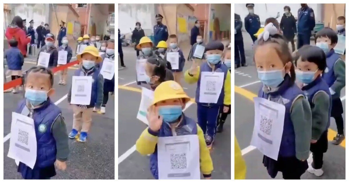 В Китае детям прививают не только вакцину, но и привычку к QR-кодам