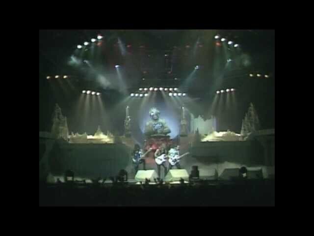 один из самых потрясающих альбомов (как я считаю): Iron Maiden - Seventh Son ...