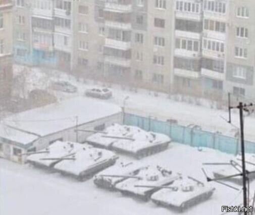 двор тихий, хулиганов нет )