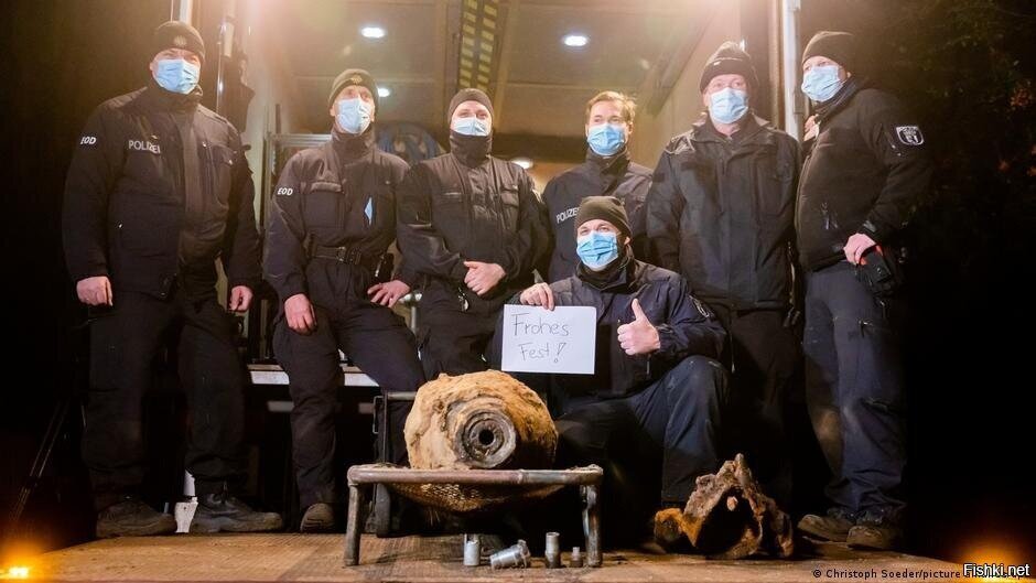 В Берлине обезвредили 250-килограммовую бомбу времен Второй мировой
