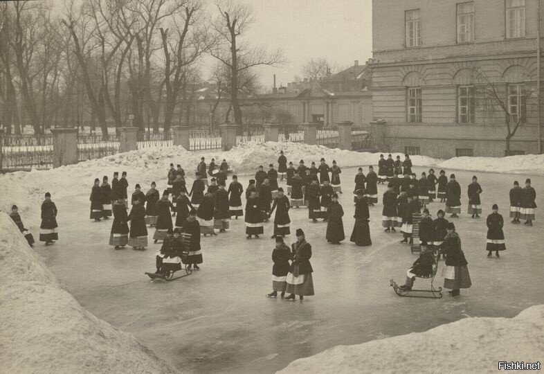 Катание на коньках