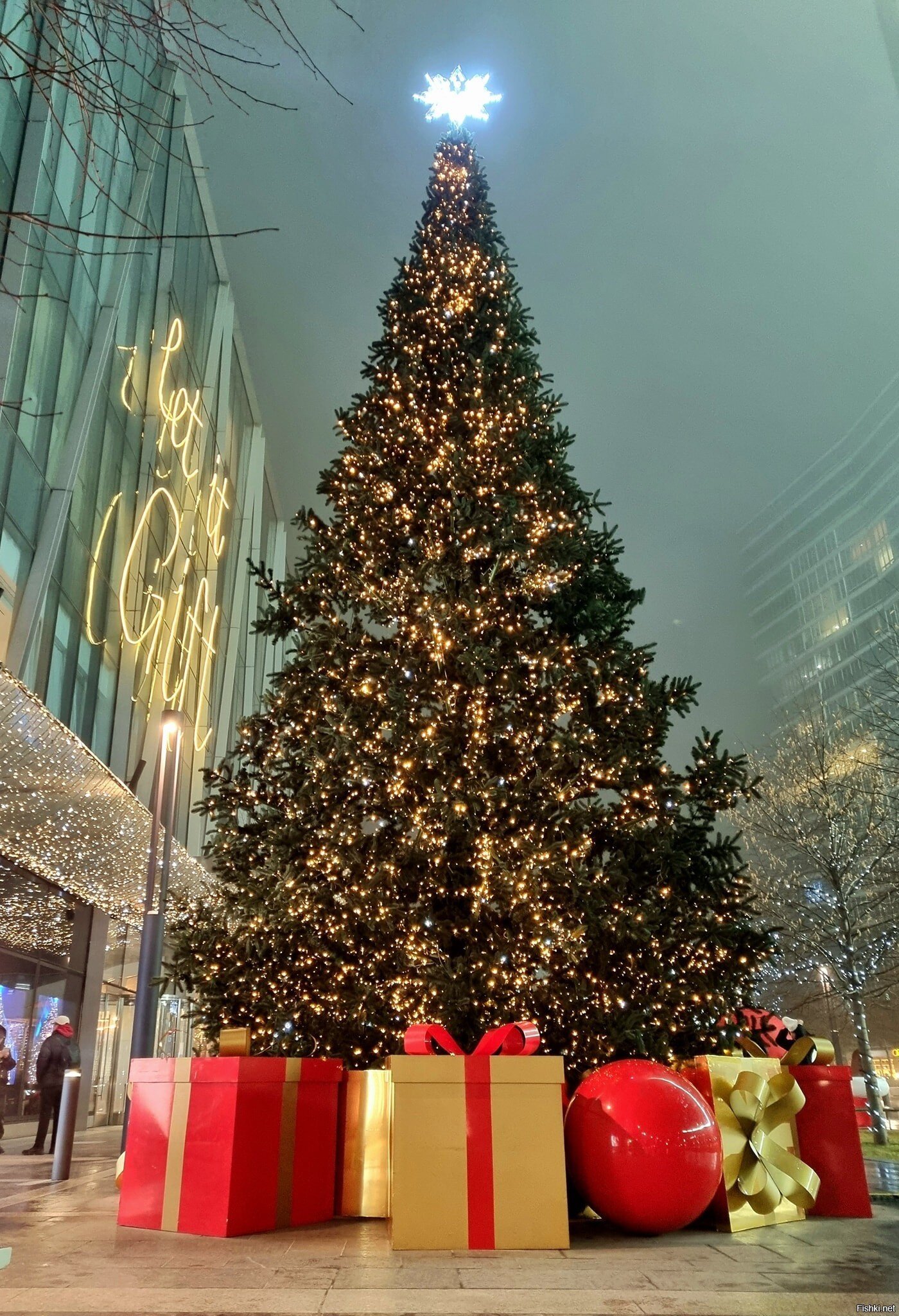 Немного новогоднего настроения из южной столицы Казахстана