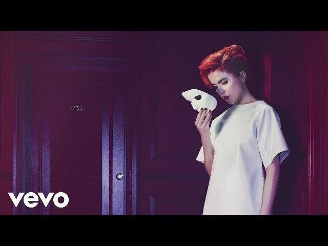 КАК она пишет такие красивые песни, красиво поёт: Paloma Faith - Leave While ...