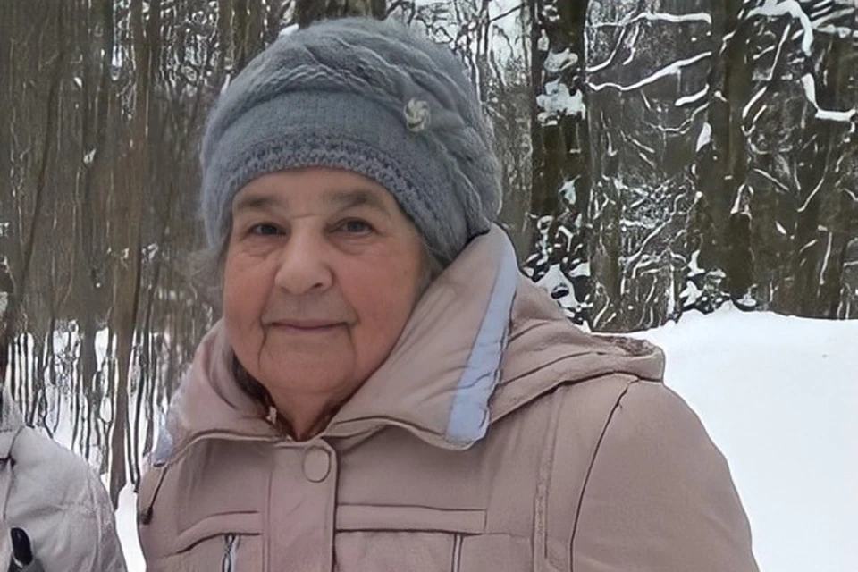 В Ленобласти 90-летняя бабушка почти 9-часов просидела запертая в лифте
