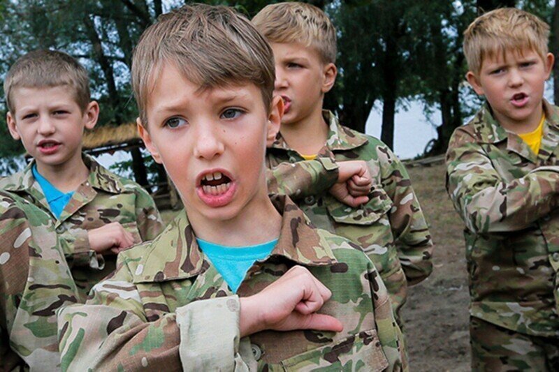 На Украине предложили послать детей воевать с Россией