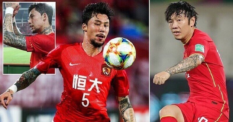 Китайским футболистам запретили татуировки