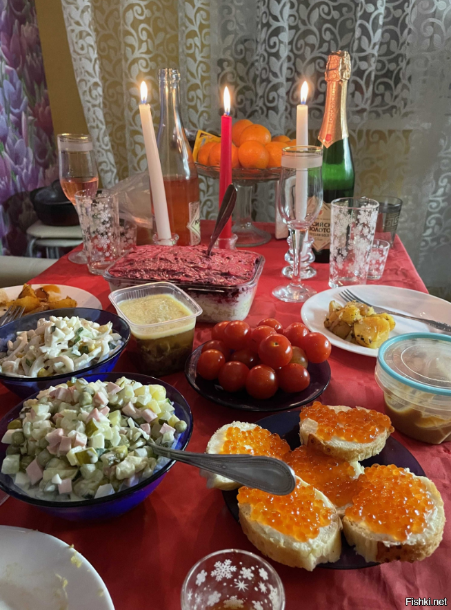 Сели за стол