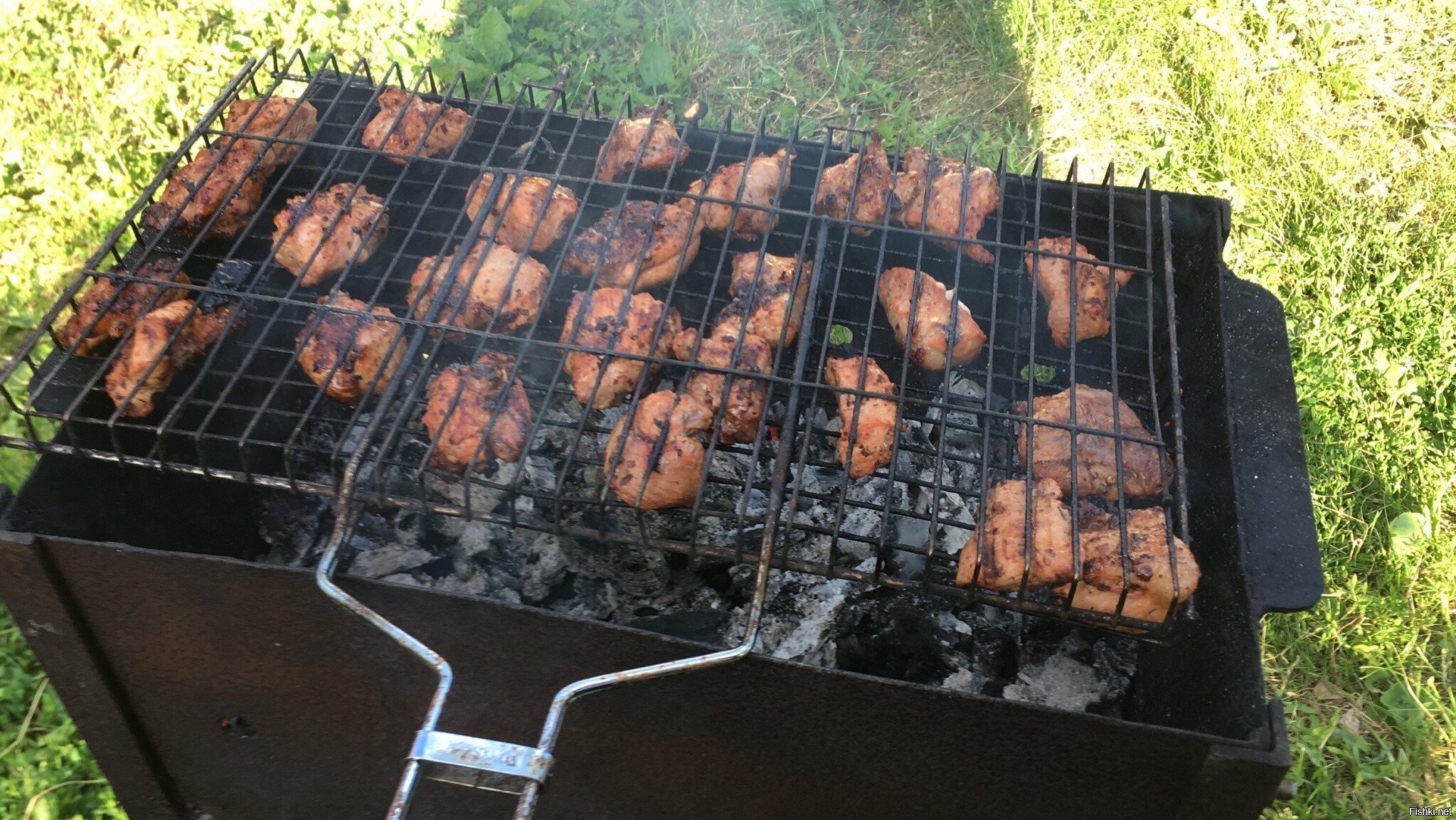 Мое фото с шашлыком не хуже