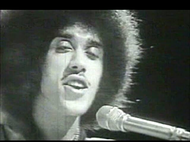 Thin Lizzy - Whiskey In The Jar 1973
