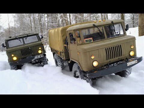 Зимняя гонка радиоуправляемых моделей грузовиков