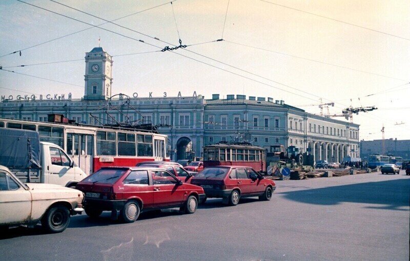 Каким был Санкт-Петербург в 1999 году? (изучаем старые фото и вспоминаем город на стыке веков)