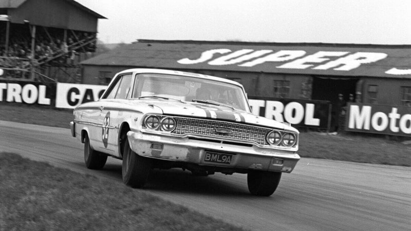 Ford Galaxie 500 "R-Code" Lightweight 1963 — особенный гоночный автомобиль Сэра Джека Сирса