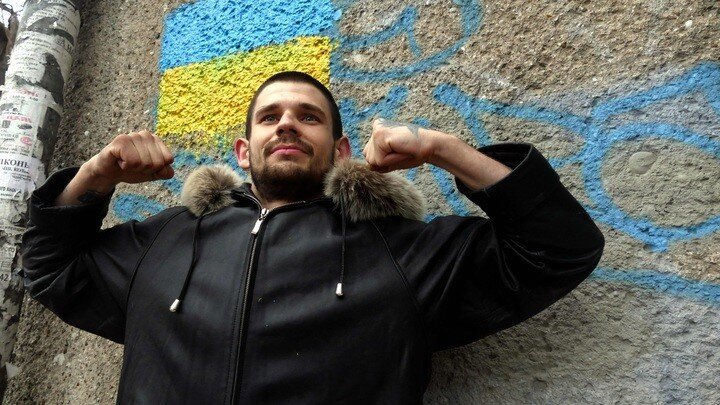 "Здесь всё будет по-нашему": Жительница Донецка отчитала шумных и наглых беженцев