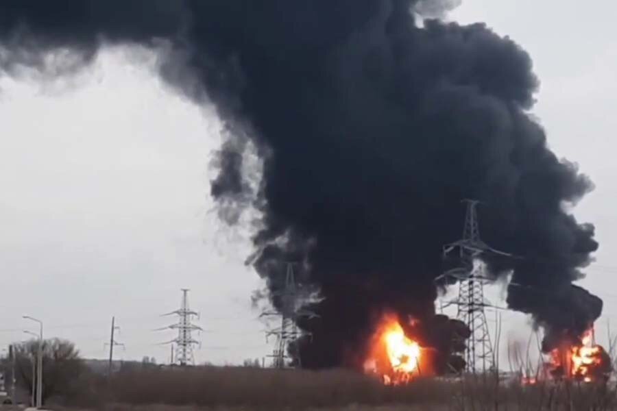 Кто стоит за авиаударом по Белгородской нефтебазе