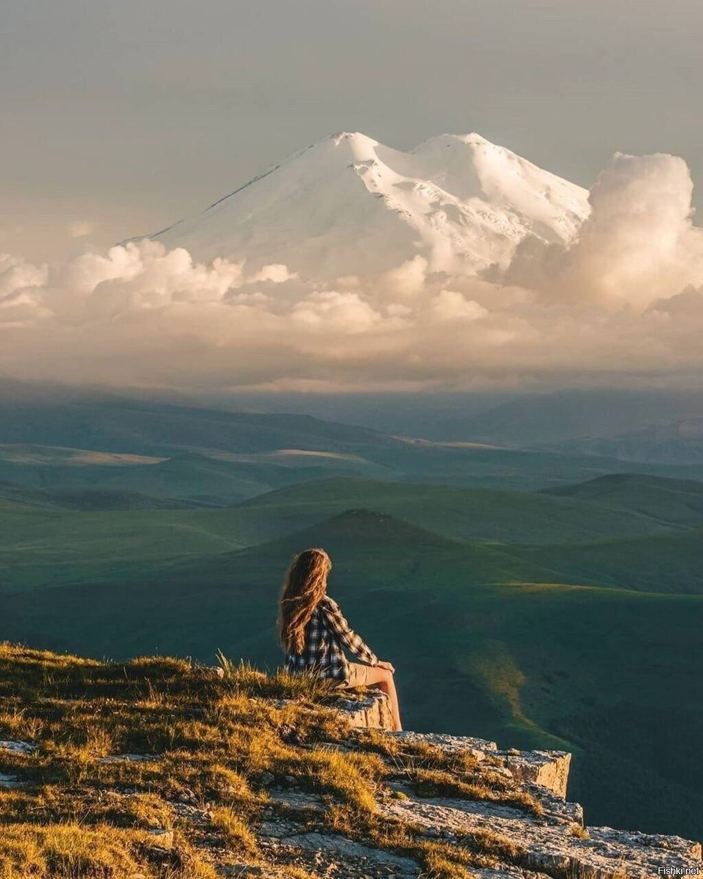 Вид на Эльбрус с плато Канжол, Кабардино-Балкарская Республика