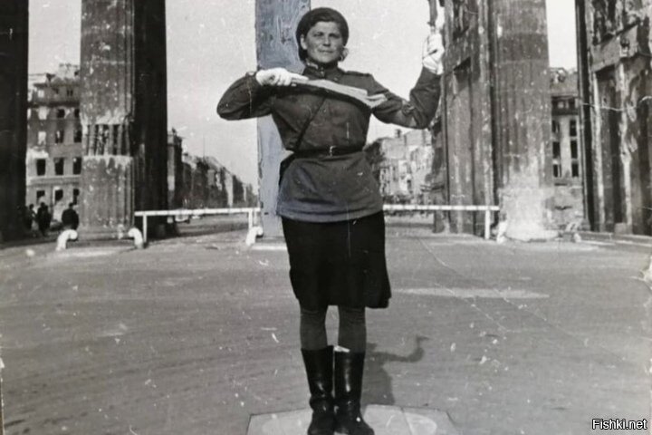 Сегодня, 12 апреля исполнилось 98 лет "Королеве Бранденбургских ворот" Марии ...