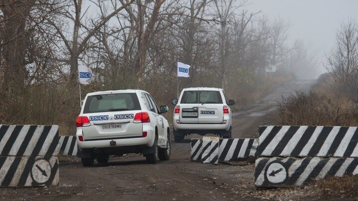 Появились первые кадры с места задержания шпиона из ОБСЕ