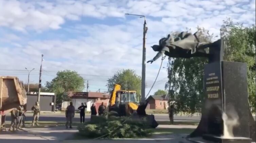 Нацисты-уголовники на Харьковщине превзошли гитлеровцев в вандализме