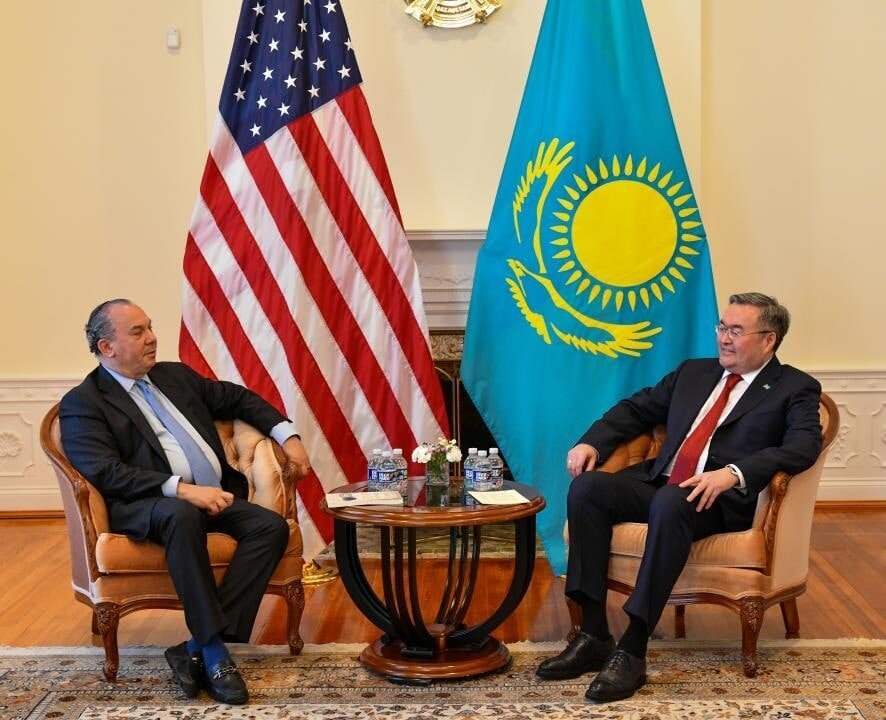 Казахстан предает Россию и укрепляет стратегическое партнерство с Вашингтоном