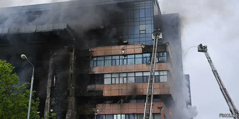В Москве горит бизнес-центр "Гранд Сетунь Плаза"