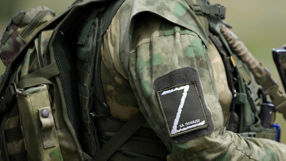 В Крыму задержали избивших российского военного с буквой Z на одежде