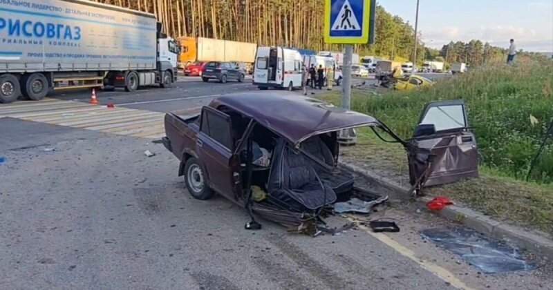 Авария дня. В Калужской области в ДТП погиб пенсионер на «ВАЗе» 