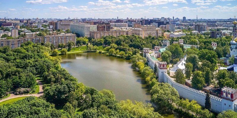 Рыбная ферма, виноградный сад и барокко. История столичных прудов