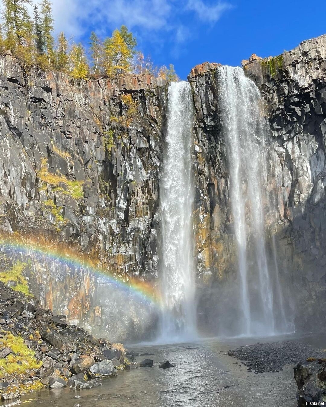 Водопад Два брата (Находится на реке Гагарья-2, плато Путорана)