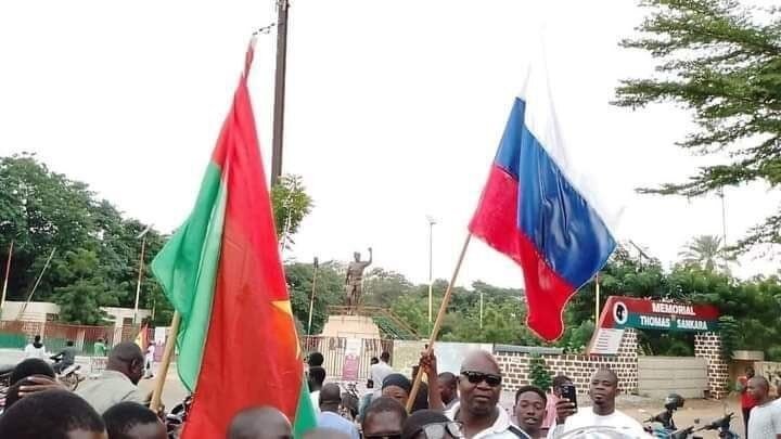 Столица Буркина Фасо празднует