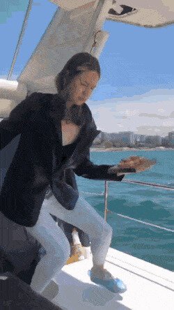 Хорошее получилось фото грязной тарелки)