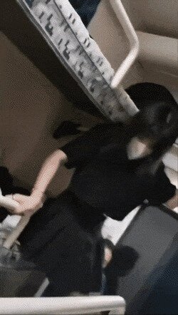 Ну вот есть же хорошие попутчицы где-то там)
