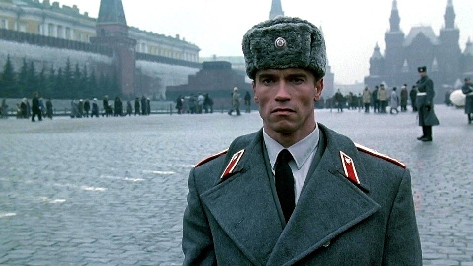 50 голливудских фильмов о России