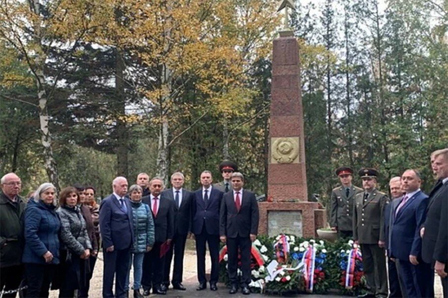 Венгрия отреставрировала и заново открыла памятник советским солдатам