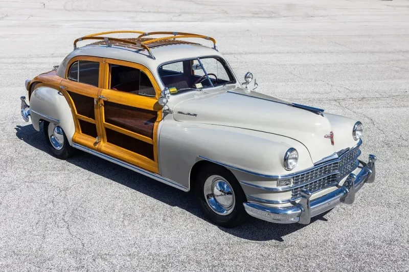 Chrysler Town &amp; Country Sedan 1948 года: роскошный седан с деревянным кузовом