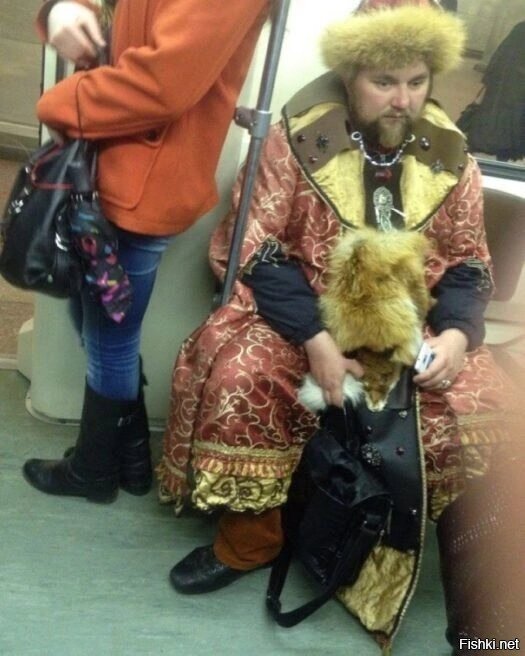 На праздник народного единства едет =)