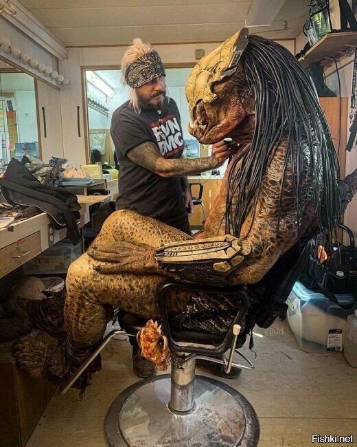 -мне только виски подровняйте, пожалуйста