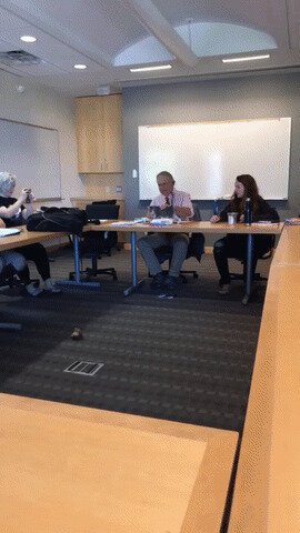 - Ну-ка, убрали все шпаргалки