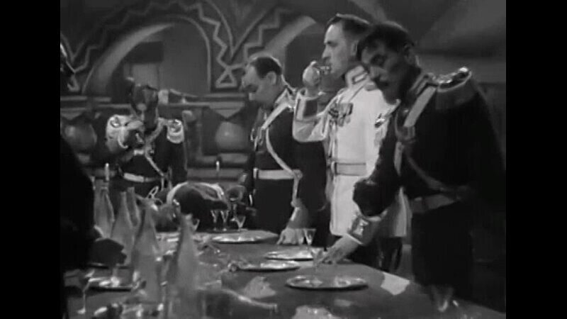 Если ваша вечеринка не похожа на это, даже не пытайтесь меня приглашать