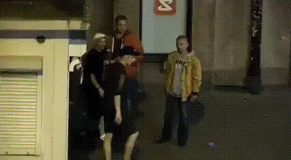 Любителям размахивать руками, гнуть пальцы и по-пацански бакланить посвящается