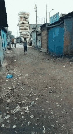 Наверное, в мешках цемент