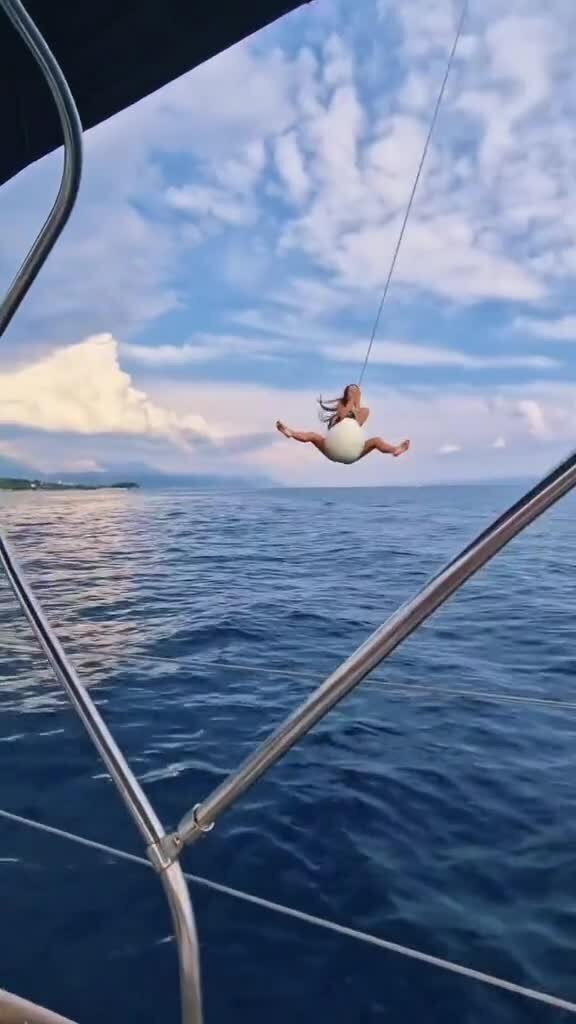 Эпично полетела