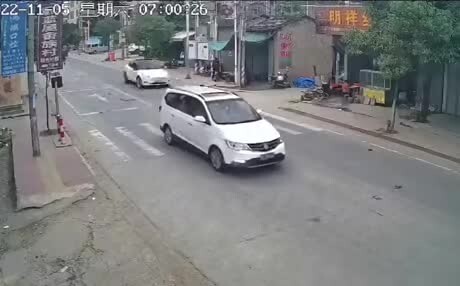 тесла свихнулась