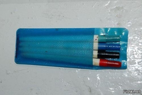 Просто старый набор разноцветных ручек