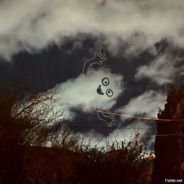 Ирландский художник Крис Джадж (Chris Judge) создаёт забавные рисунки с облак...