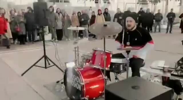 Небольшой заряд бодрости с утра)