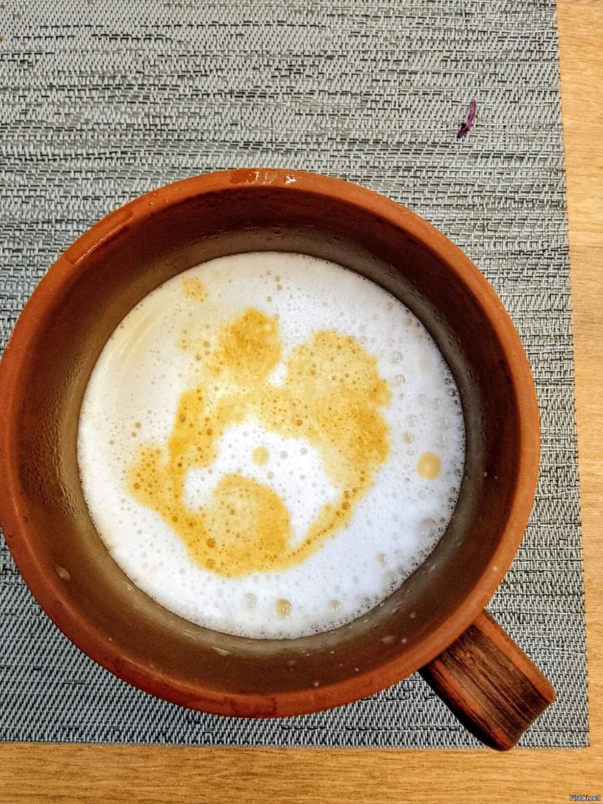 Уже три часа на работе: наконец-то добрался до кофемашины