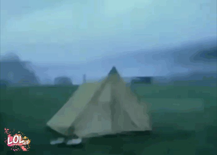 Кто первый встал - того и тапки