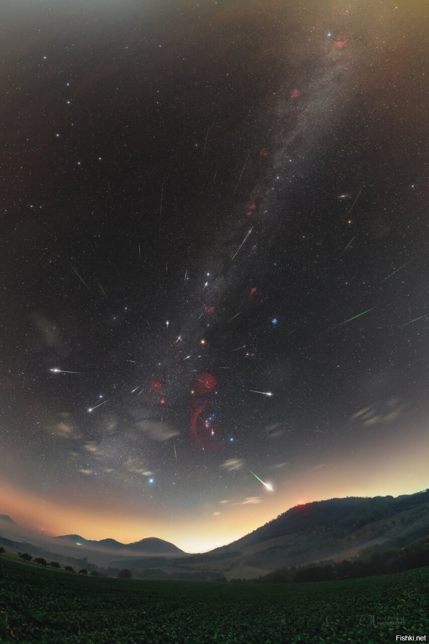 Метеоры потока Орионид (частицы кометы Галлея), снятые с 2015 по 2022 годы