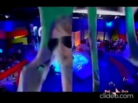 На итальянском телевидение группу Muse заставили выступать под фонограмму